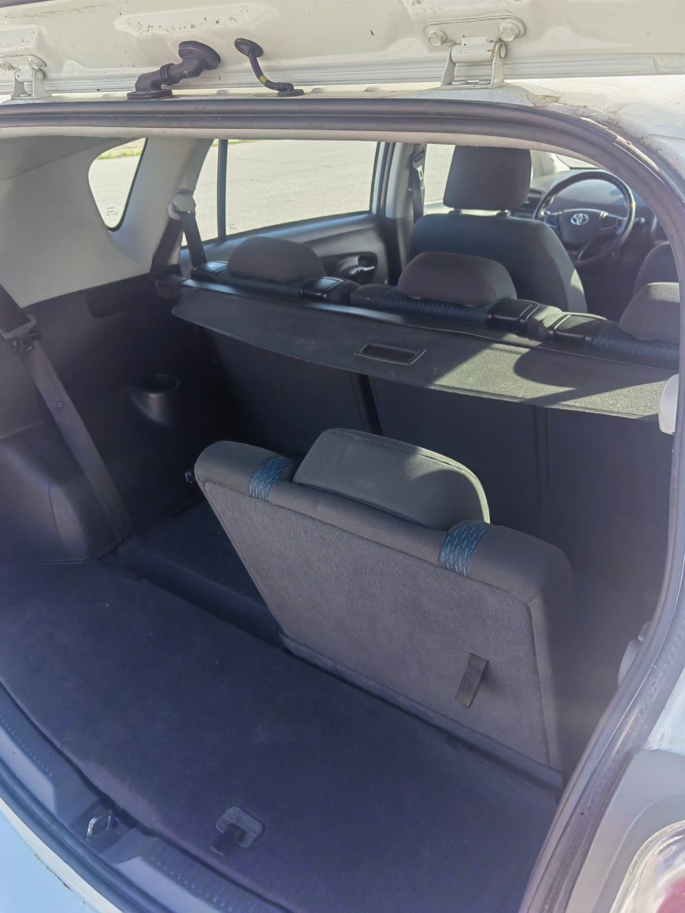 Toyota Verso, снимка 5 - Автомобили и джипове - 56356853