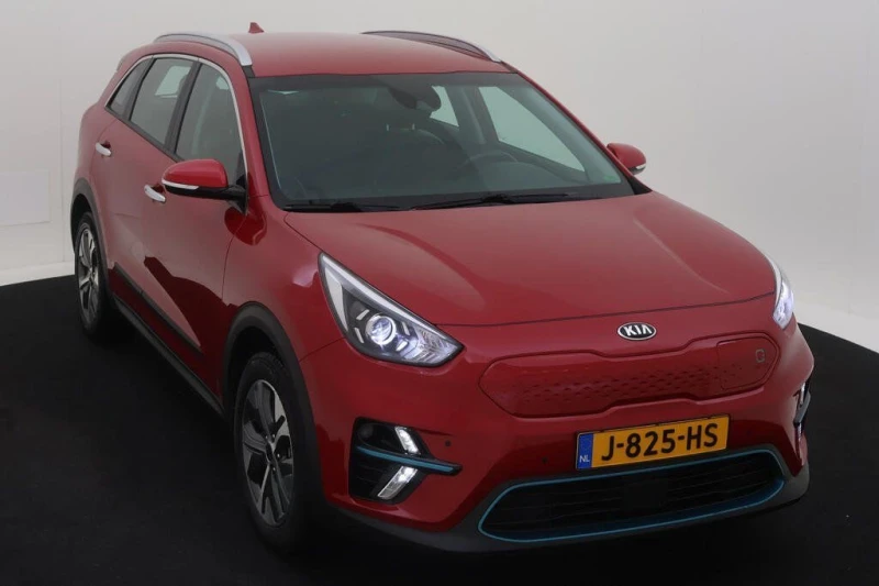 Kia Niro Kia Niro 65 kWh DynamicLine , снимка 4 - Автомобили и джипове - 47235986