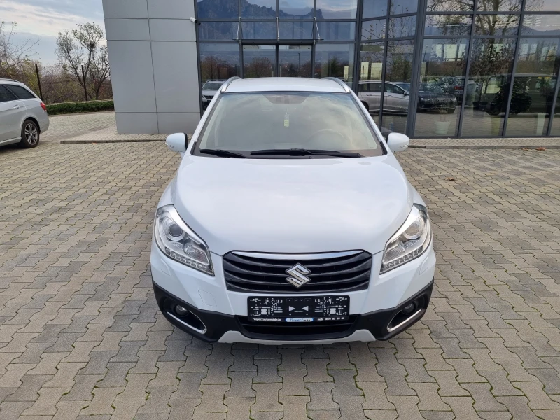 Suzuki SX4 S-Cross 1.6DDiS-4x4-Камера, Нави,  KEYLESS, снимка 2 - Автомобили и джипове - 52606694
