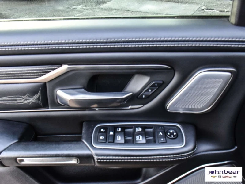 Dodge RAM 1500 * Limited * CARFAX * БЕЗ ПЪРВОНАЧАЛНА ВНОСКА, снимка 14 - Автомобили и джипове - 53090426