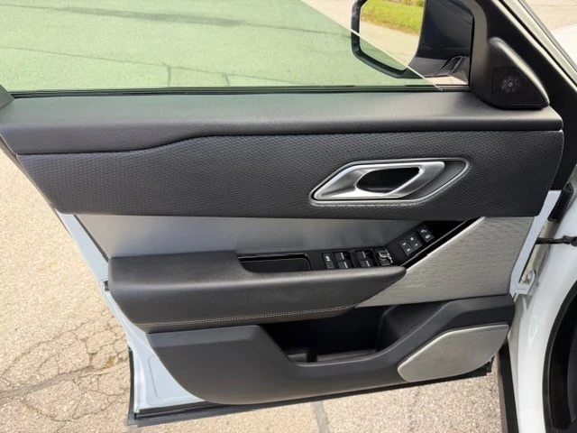 Land Rover Range Rover Velar R Dynamic S  CARFAX - изображение 8