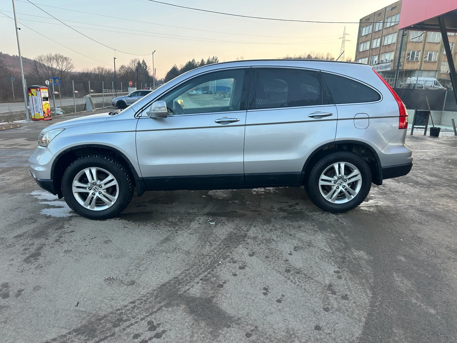Honda Cr-v 2.0-FACELIFT-4x4-COMFORT-AUTOMAT-1Г-ГАРАНЦИЯ - изображение 2