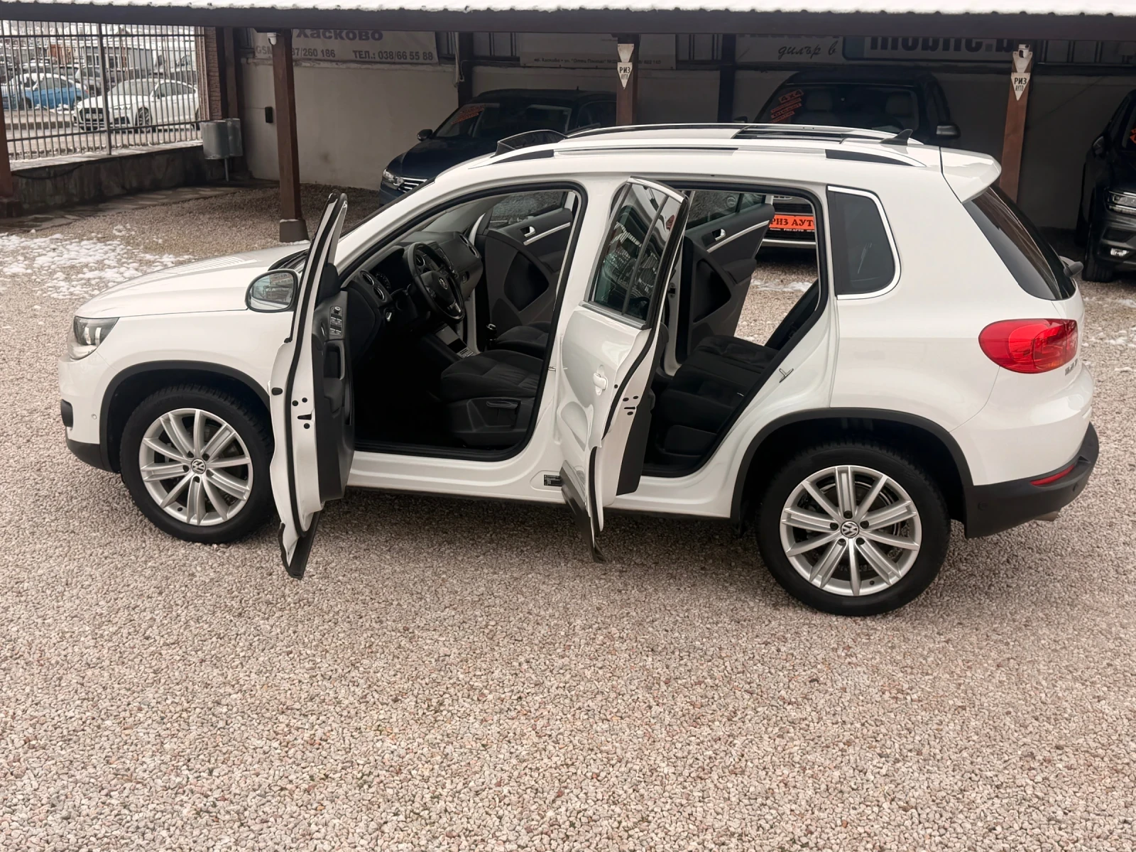 VW Tiguan 20TDI* 100%km* 140ks* PANORAMA* 6sk* ������ | Mobile.bg � ����������� 10