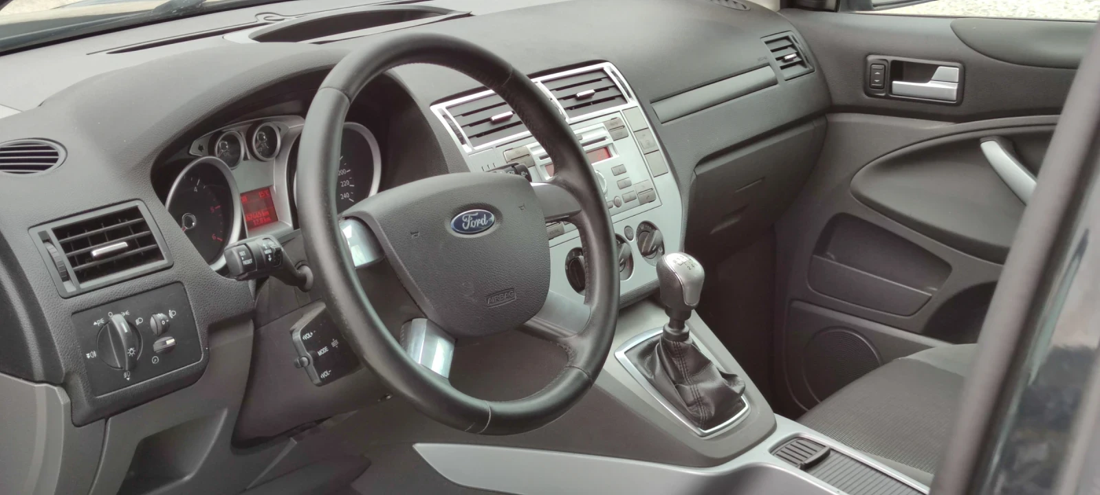 Ford Kuga 2.0TDCI* 140�.�* 4WD*  | Mobile.bg � ����������� 12