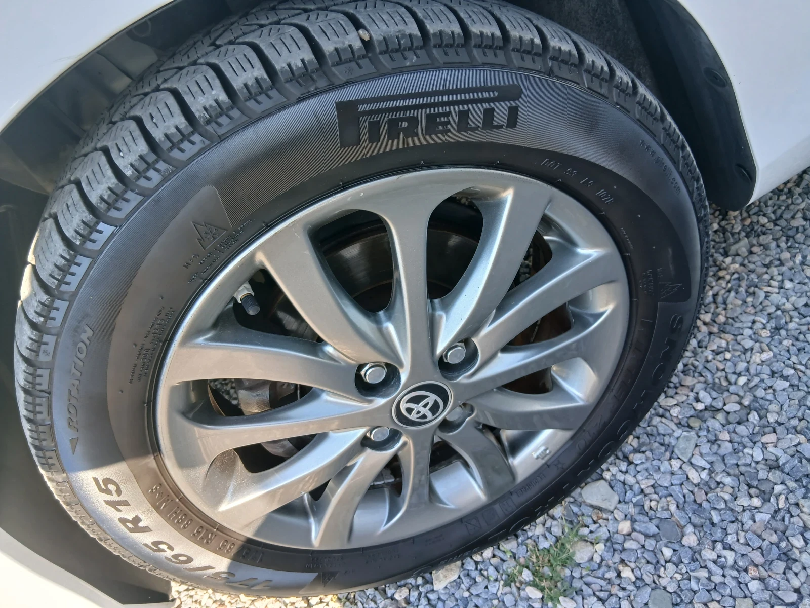 Toyota Yaris ���� ��� | Mobile.bg � ����������� 15