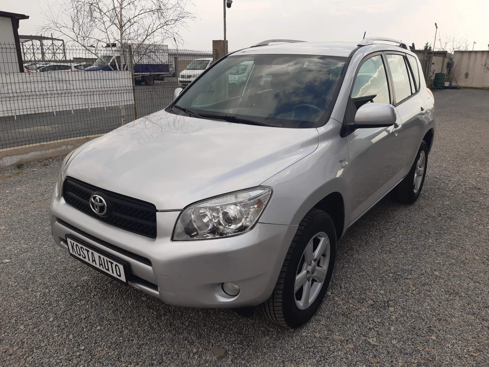 Toyota Rav4 4x4/136коня , снимка 9 - Автомобили и джипове - 53761031