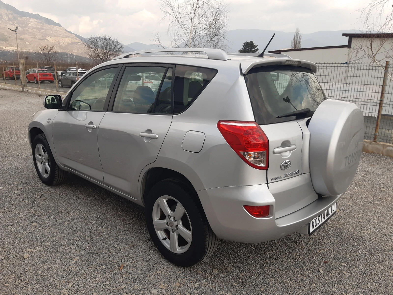 Toyota Rav4 4x4/136коня , снимка 7 - Автомобили и джипове - 53761031