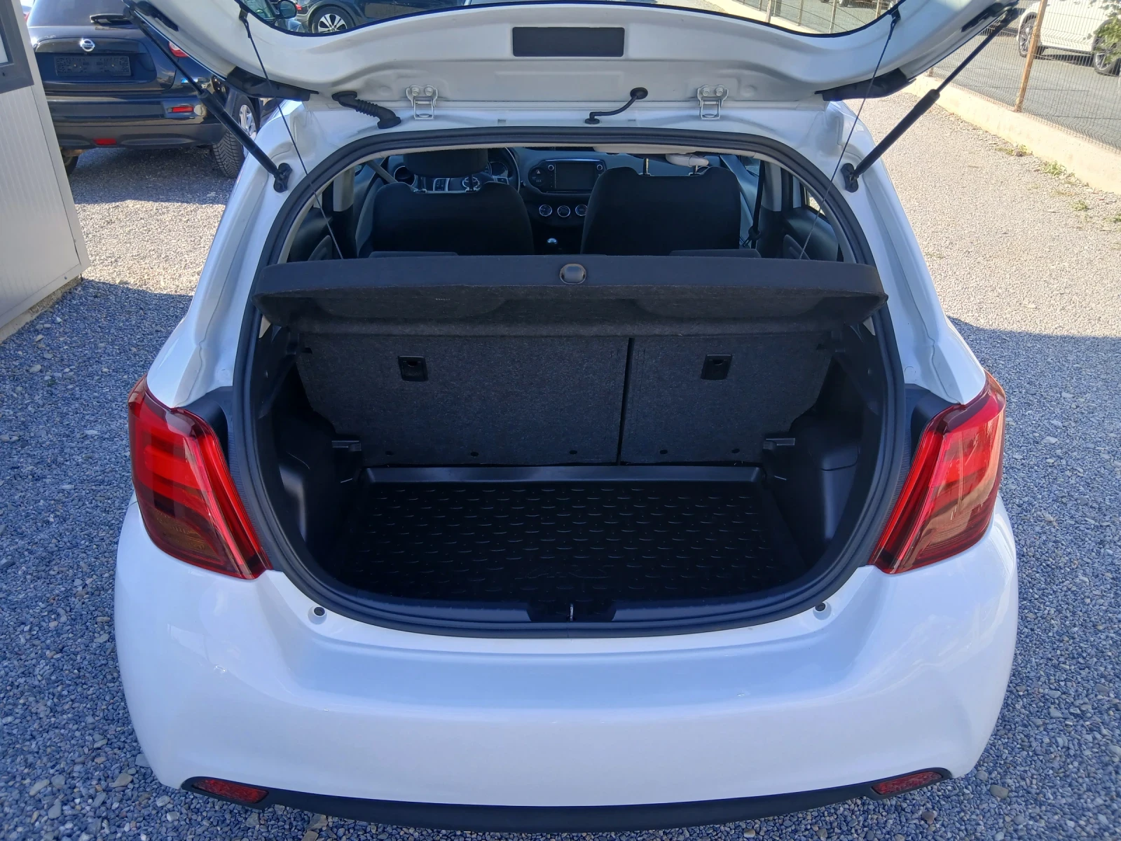 Toyota Yaris ���� ��� | Mobile.bg � ����������� 14