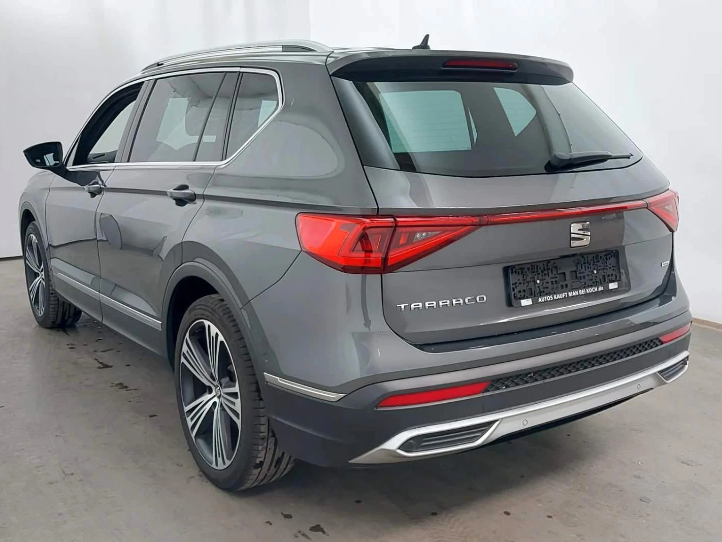 Seat Tarraco 2.0 TDI 4Drive DSG от дилър с , снимка 7 - Автомобили и джипове - 53882839