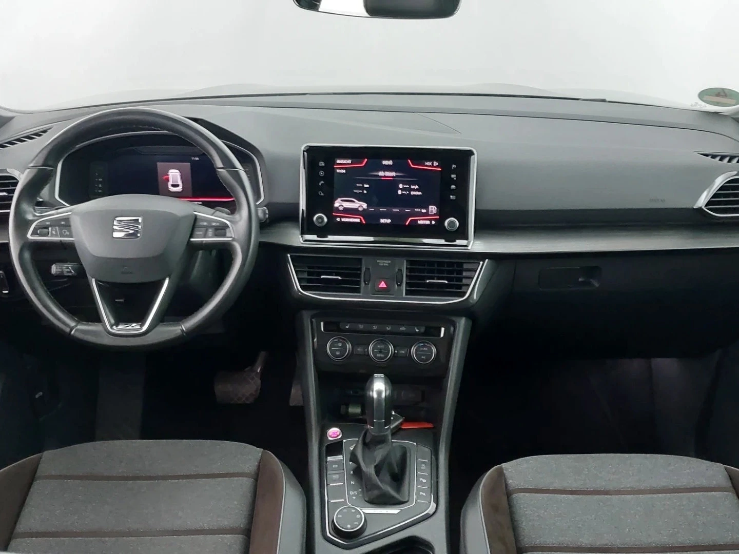 Seat Tarraco 2.0 TDI 4Drive DSG от дилър с , снимка 12 - Автомобили и джипове - 53882839