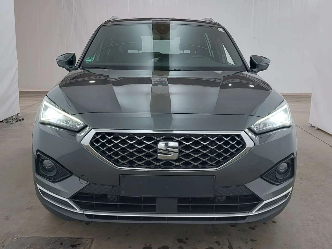 Seat Tarraco 2.0 TDI 4Drive DSG от дилър с , снимка 2 - Автомобили и джипове - 53882839