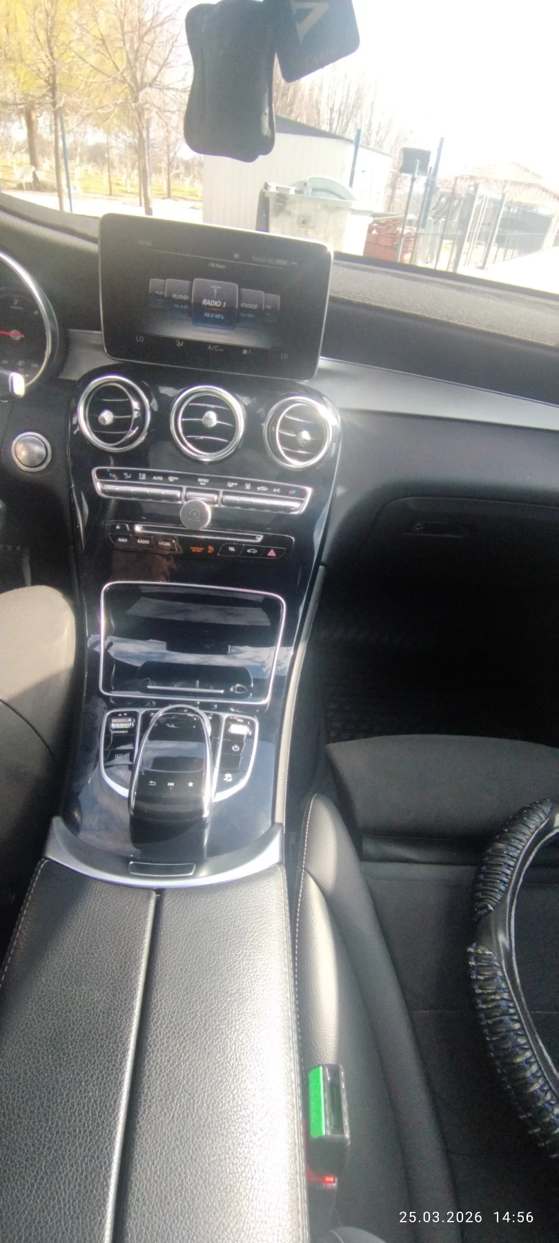 Mercedes-Benz GLC 250 Cupe 4matik, снимка 10 - Автомобили и джипове - 53980943