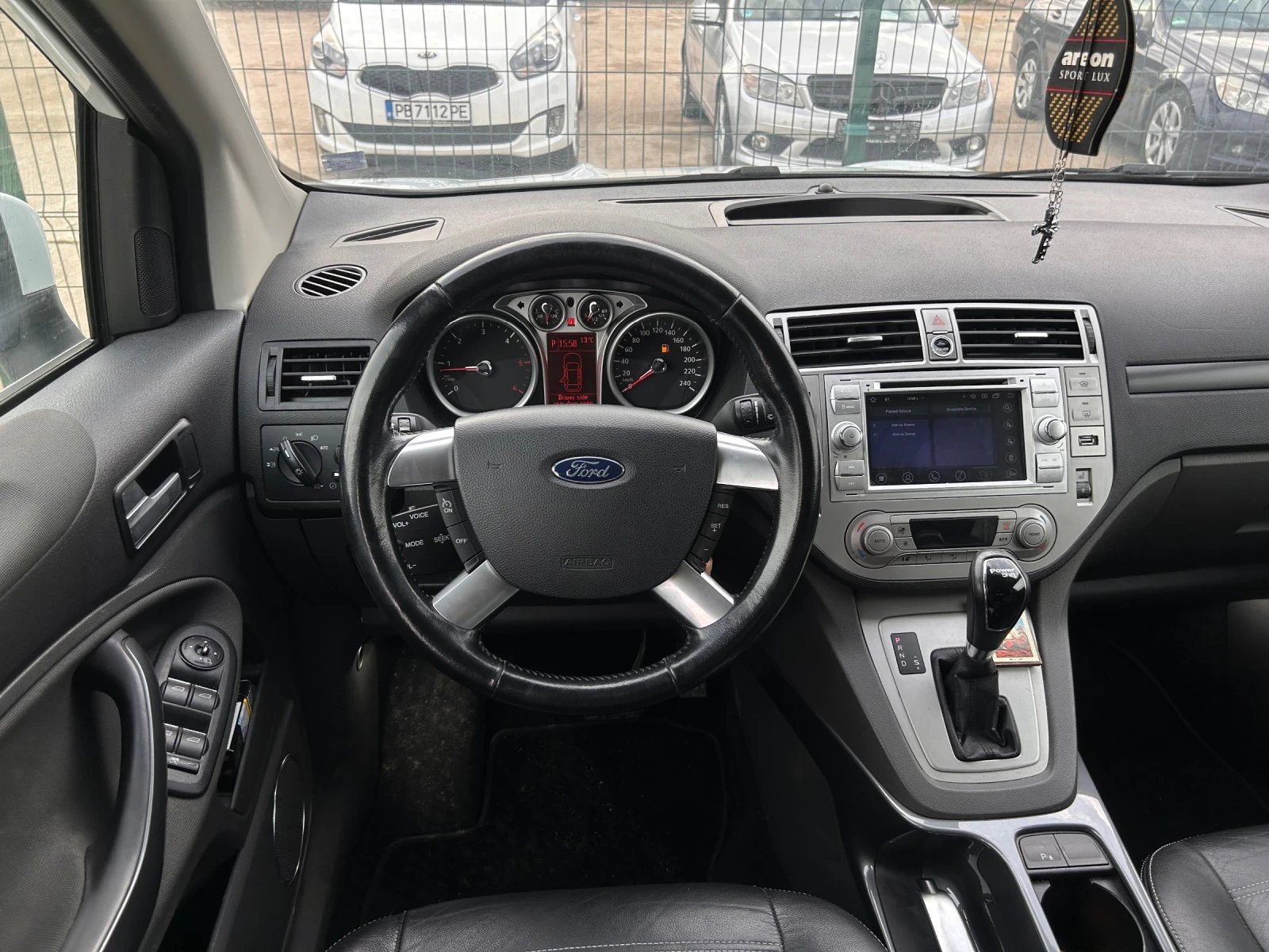 Ford Kuga, снимка 12 - Автомобили и джипове - 54041270