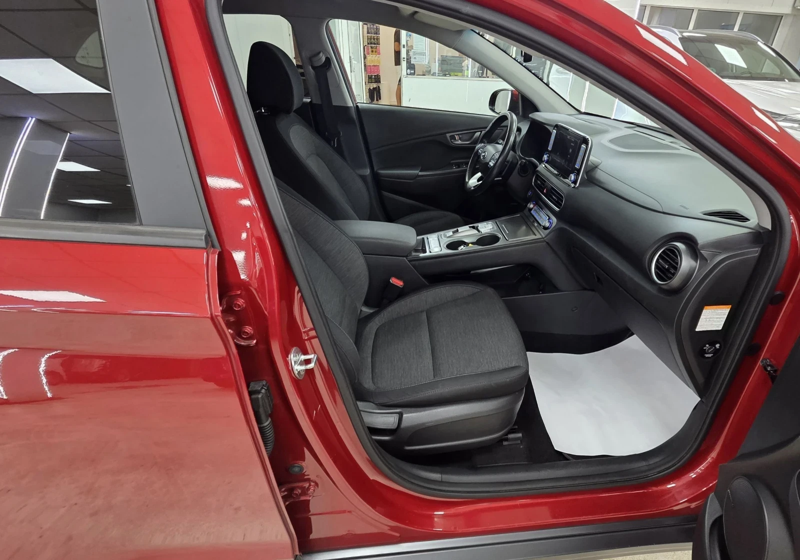 Hyundai Kona SOH100%/Гаранция, снимка 10 - Автомобили и джипове - 55166271