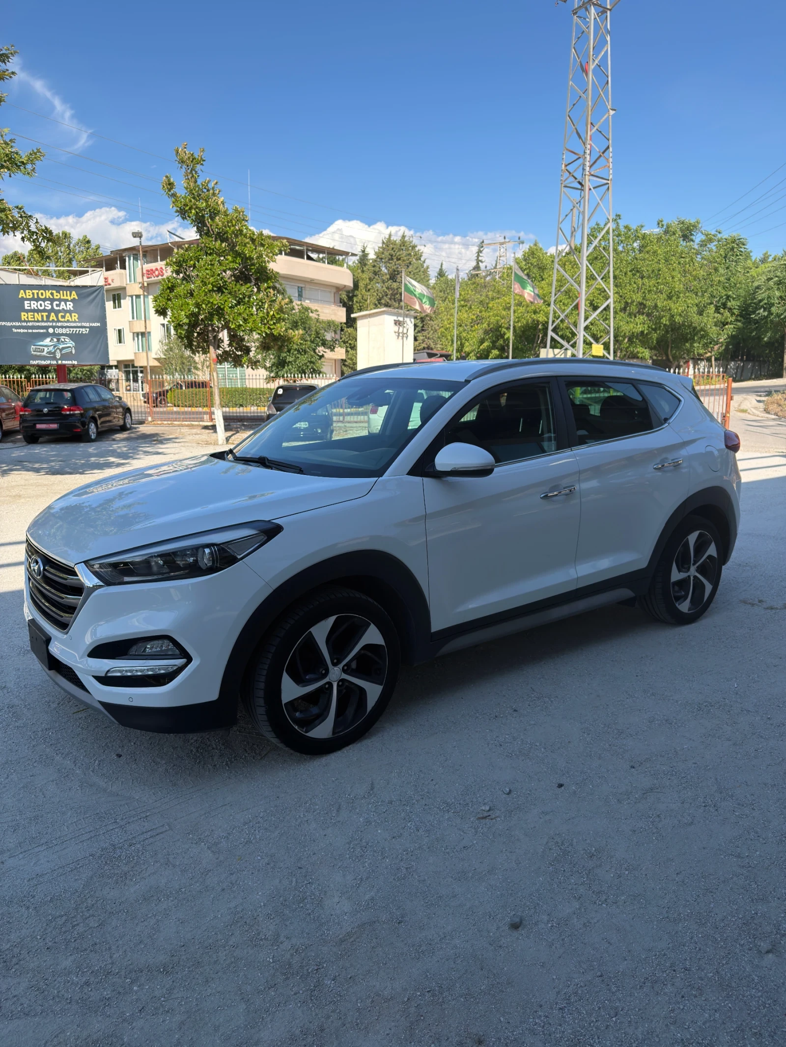 Hyundai Tucson, снимка 8 - Автомобили и джипове - 55267118
