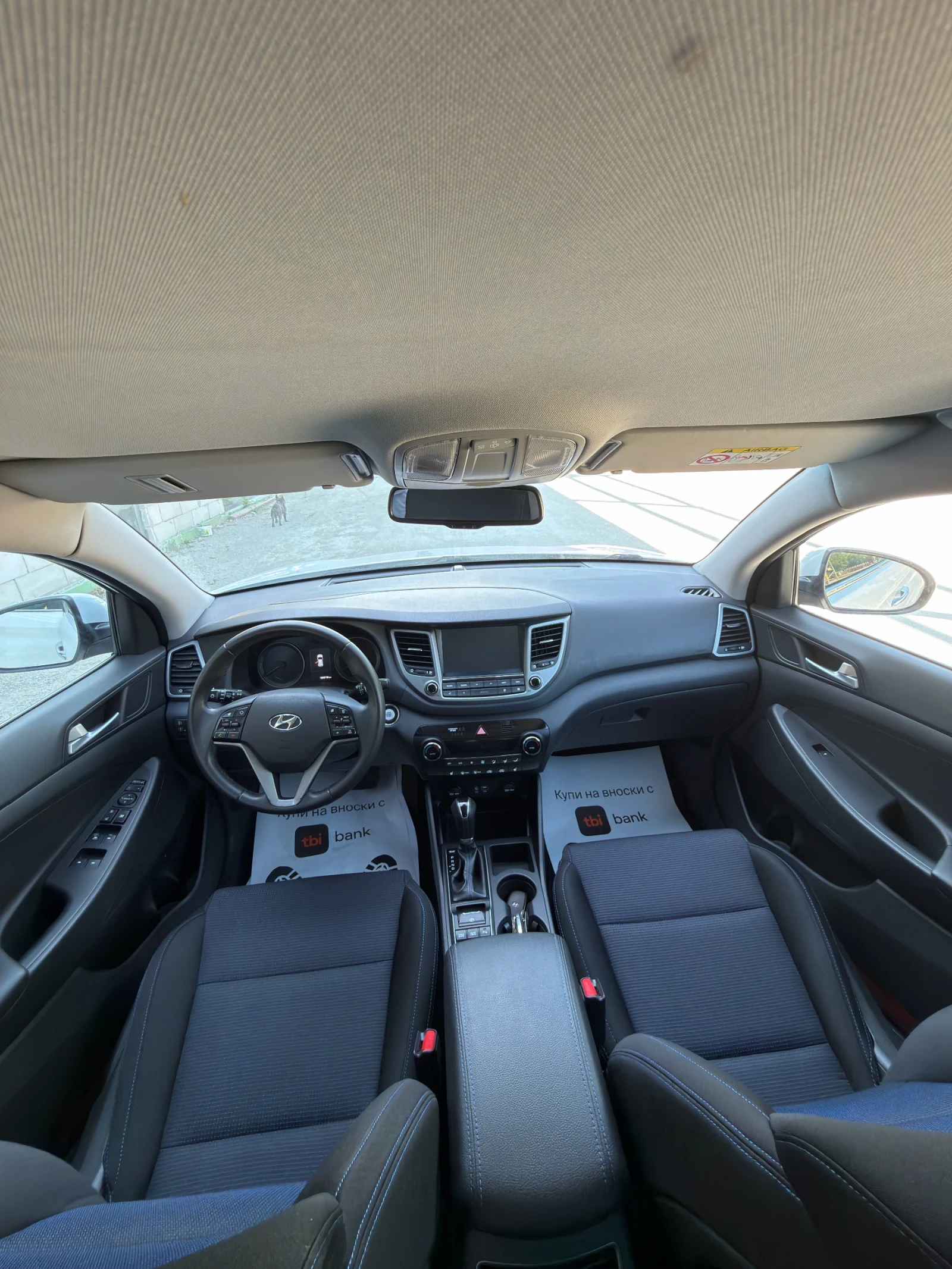 Hyundai Tucson, снимка 11 - Автомобили и джипове - 55267118