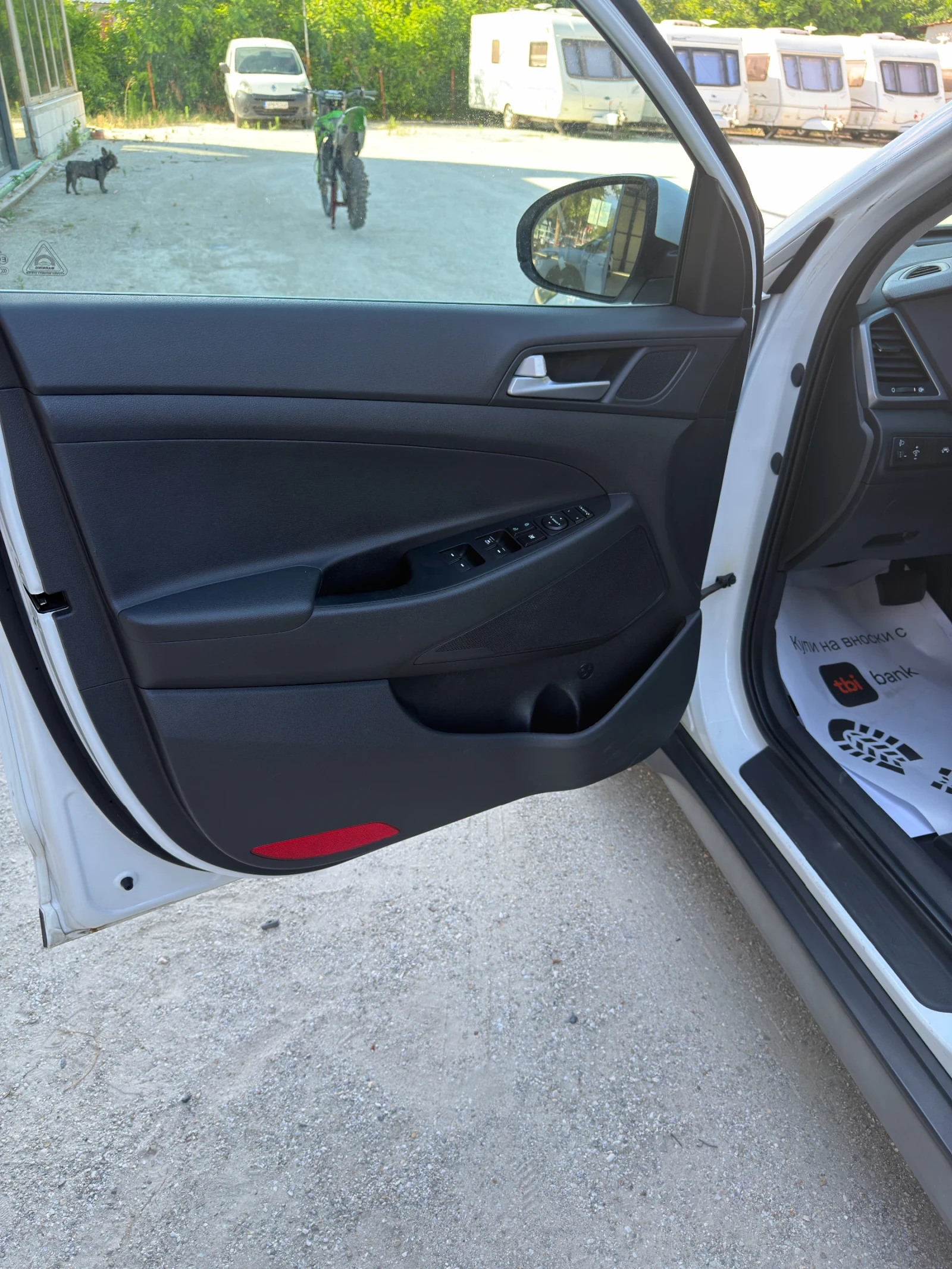 Hyundai Tucson, снимка 15 - Автомобили и джипове - 55267118