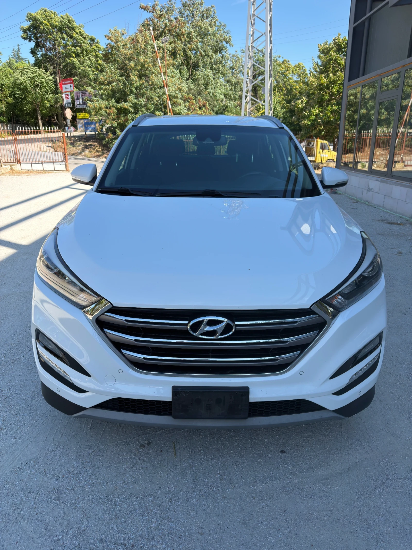 Hyundai Tucson, снимка 6 - Автомобили и джипове - 55267118