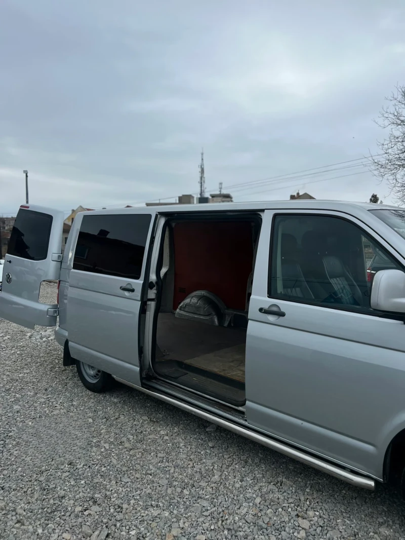 VW Transporter T5 2.5 131 Edition, снимка 10 - Бусове и автобуси - 53597542