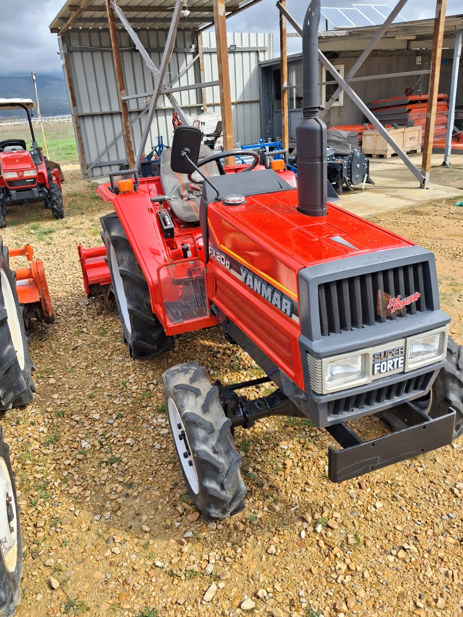 Трактор Kubota скайтрак  | Auto.bg — изображение 1