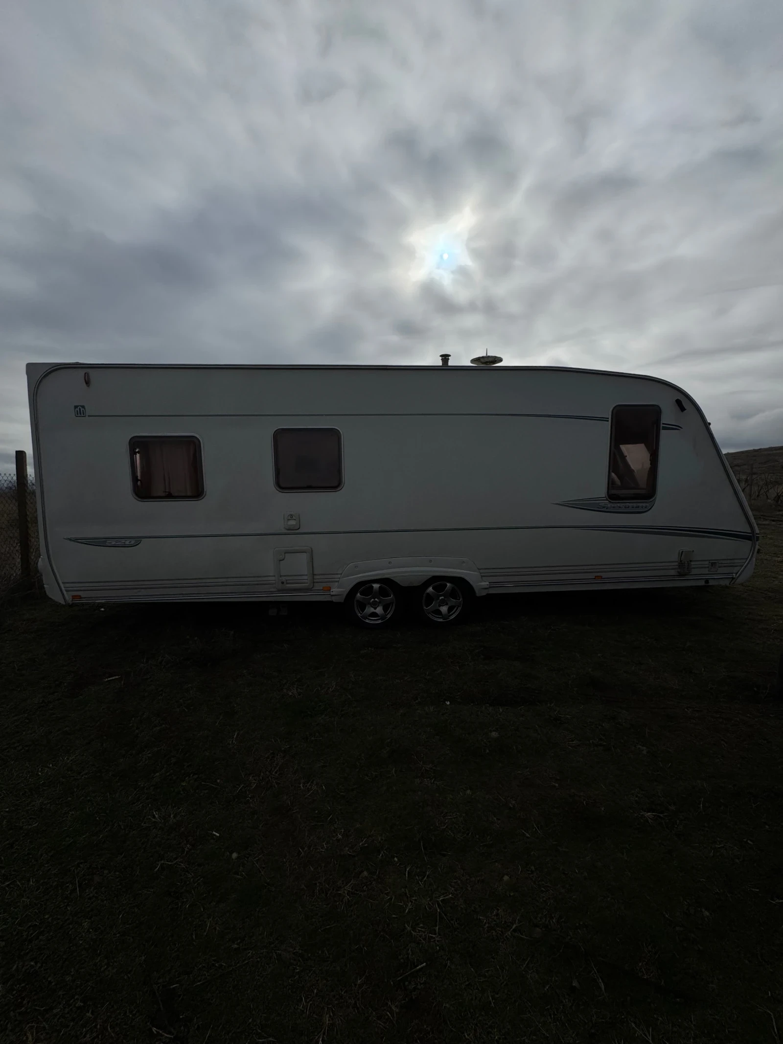 Каравана ABI Abbey Spectrum, снимка 4 - Каравани и кемпери - 53530447