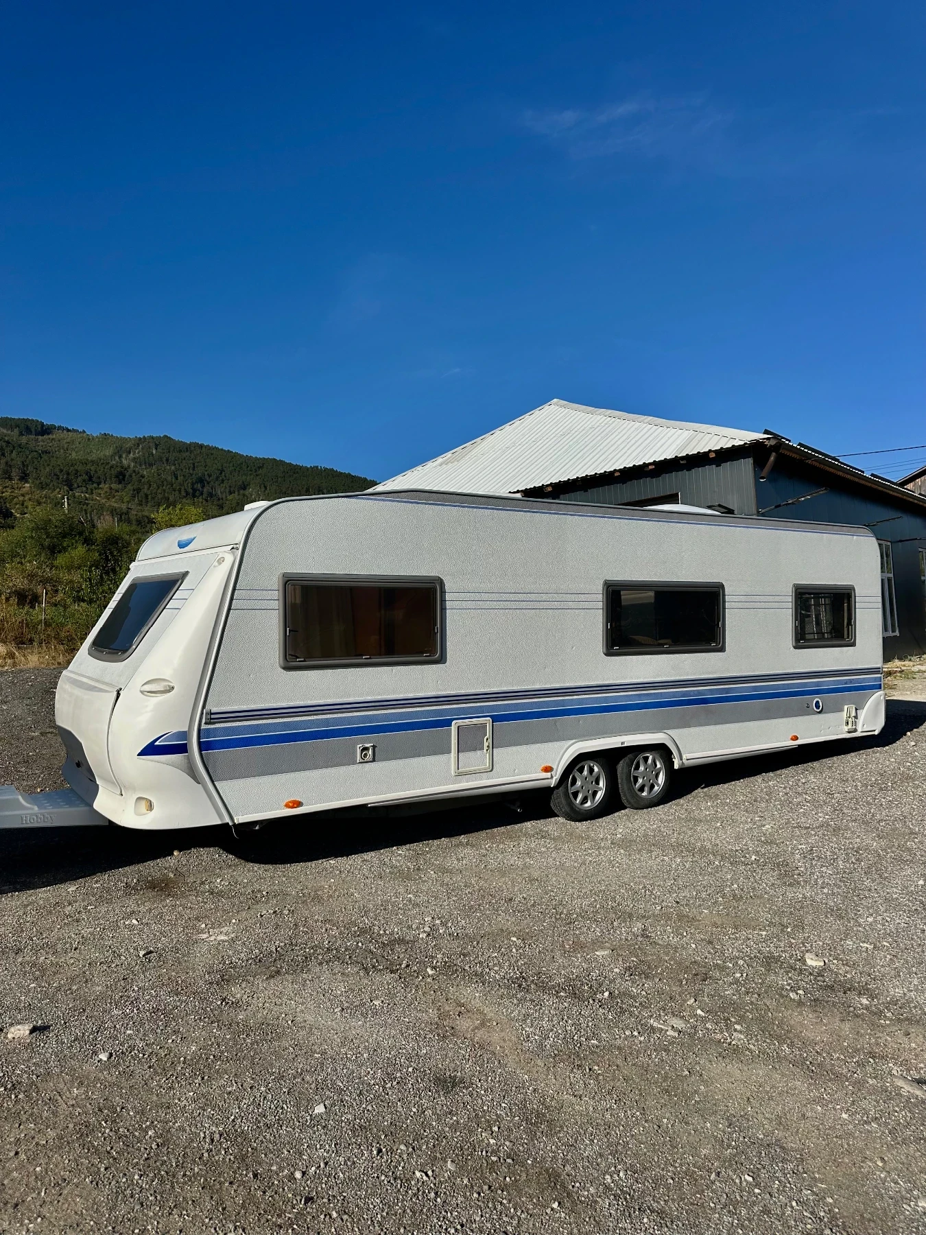 Каравана Hobby Prestige 650| КЛИМАТИК!| НОВ ВНОС | Баня и WC| , снимка 3 - Каравани и кемпери - 55953685