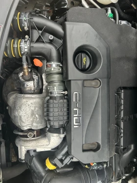 Peugeot 208 1.6-92k.c-E-HDI-ALLURE-ЛЕД-НАВИ-КОЖА-ПАНОРАМА-ТОП!, снимка 12