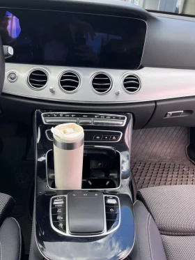 Mercedes-Benz E 200, снимка 13