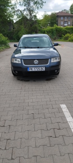 VW Passat, снимка 1 - Автомобили и джипове - 45551894
