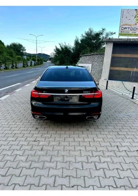     BMW 730