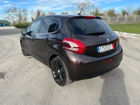 Peugeot 208 1.6-92k.c-E-HDI-ALLURE-ЛЕД-НАВИ-КОЖА-ПАНОРАМА-ТОП!, снимка 15