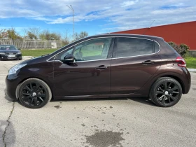 Peugeot 208 1.6-92k.c-E-HDI-ALLURE-ЛЕД-НАВИ-КОЖА-ПАНОРАМА-ТОП!, снимка 13