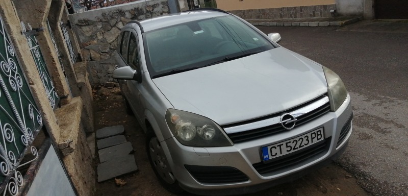 Opel Astra, снимка 2 - Автомобили и джипове - 44958174