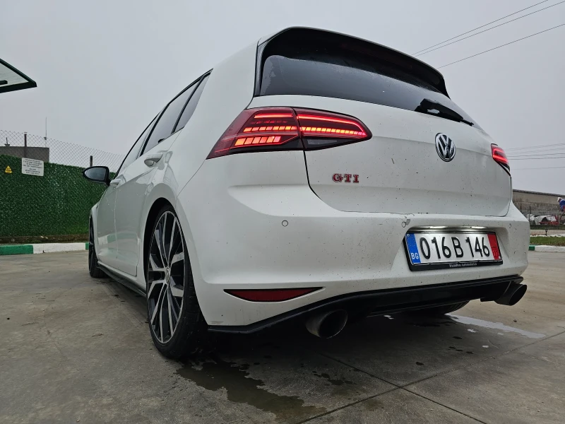 VW Golf 2.0 TSI GTI AVTOMAT , снимка 5 - Автомобили и джипове - 48383187