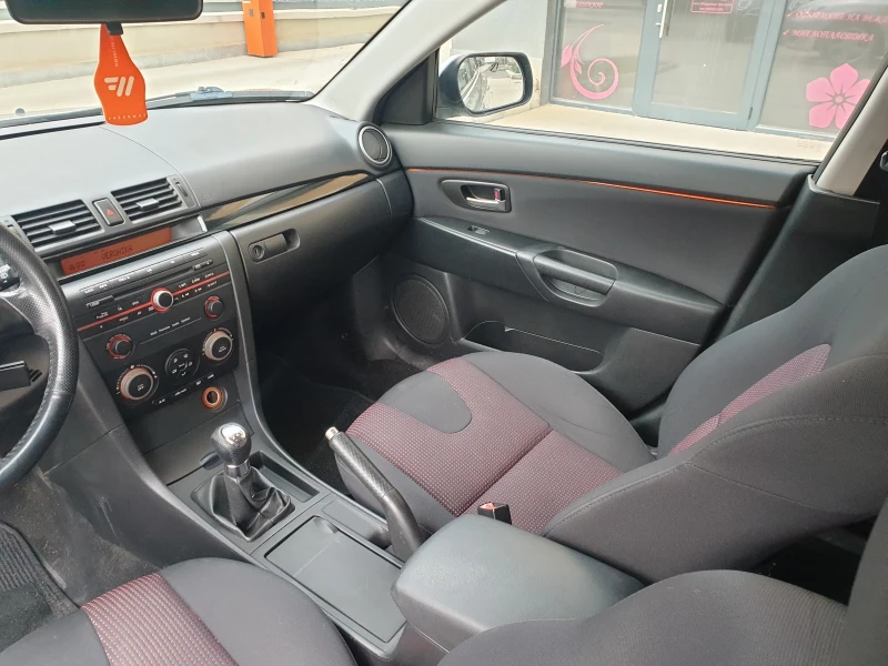 Mazda 3 1.6 dizel, снимка 9 - Автомобили и джипове - 48444309