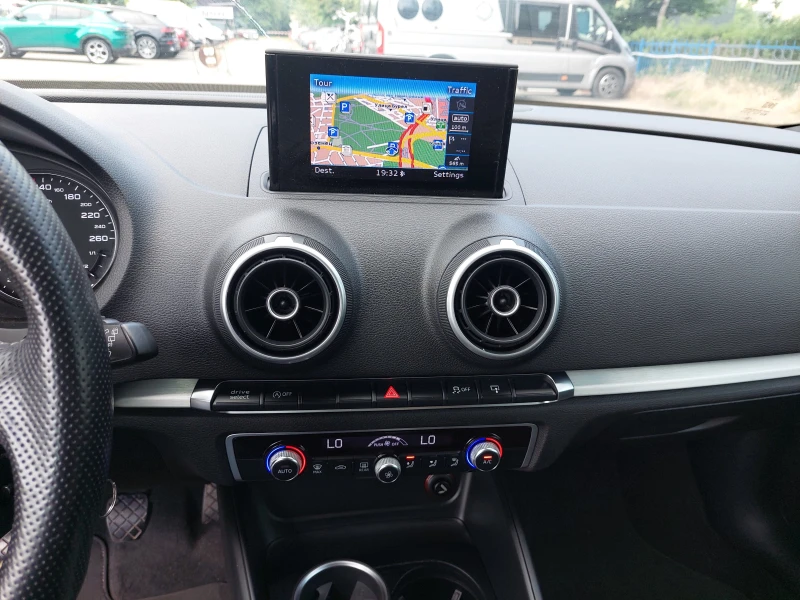 Audi A3 1, 6TDI 110ps S-Line, снимка 9 - Автомобили и джипове - 50619460