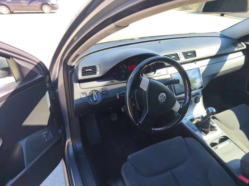 VW Passat 1.9, снимка 10 - Автомобили и джипове - 51495932