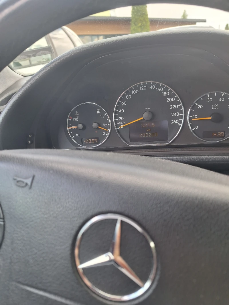 Mercedes-Benz CLK, снимка 10 - Автомобили и джипове - 52728581