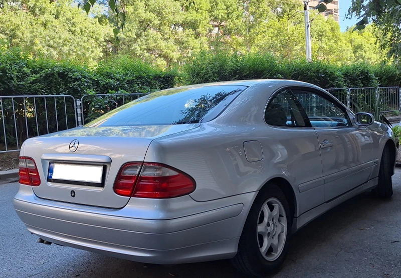 Mercedes-Benz CLK, снимка 3 - Автомобили и джипове - 52728581