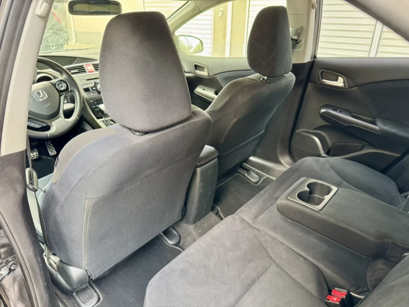Honda Civic 1.6 i-DTEC Black Edition, снимка 12 - Автомобили и джипове - 52396945