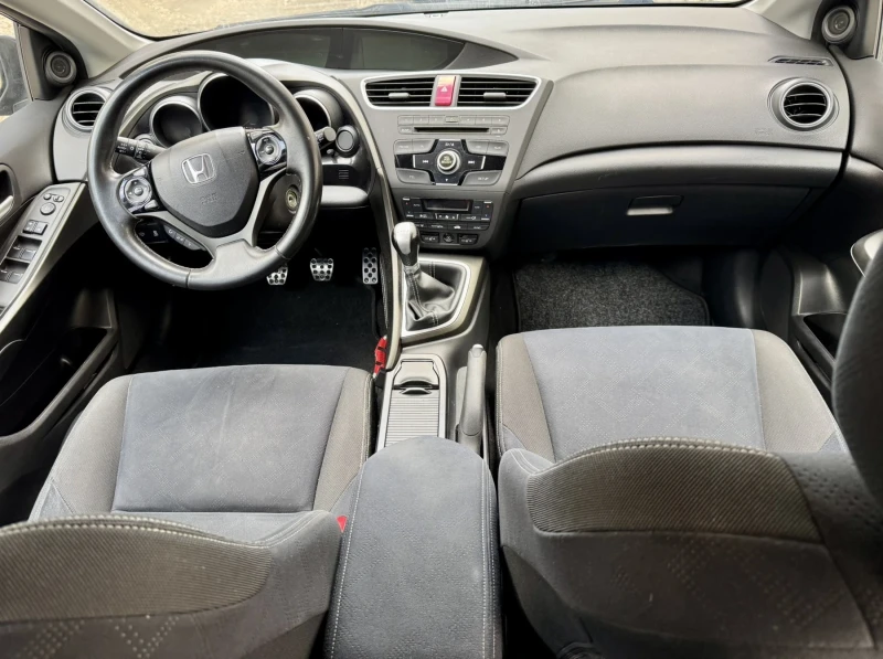 Honda Civic 1.6 i-DTEC Black Edition, снимка 10 - Автомобили и джипове - 52396945