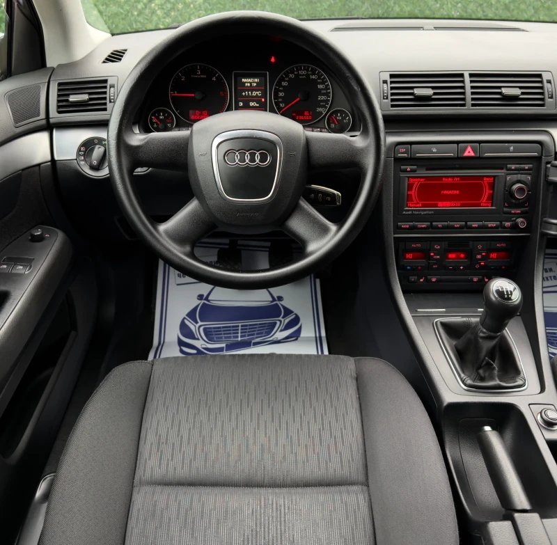 Audi A4 2.0TDi 4x4* XENON* NAVI, снимка 13 - Автомобили и джипове - 52697994