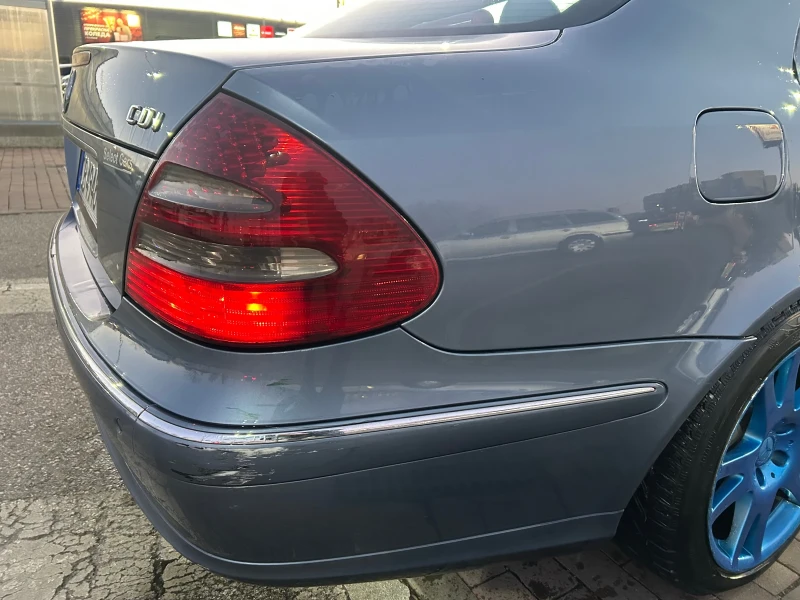 Mercedes-Benz E 270, снимка 7 - Автомобили и джипове - 52929759