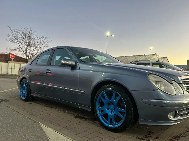 Mercedes-Benz E 270, снимка 4 - Автомобили и джипове - 52929759
