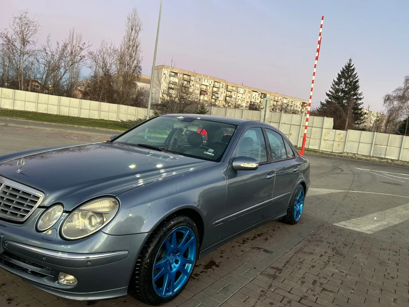Mercedes-Benz E 270, снимка 3 - Автомобили и джипове - 52929759