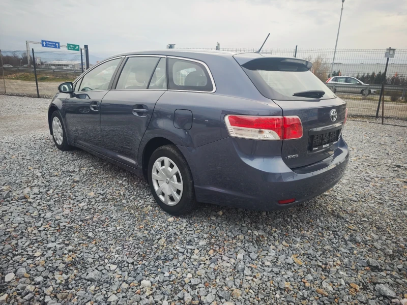 Toyota Avensis 1.8i , снимка 6 - Автомобили и джипове - 53287042