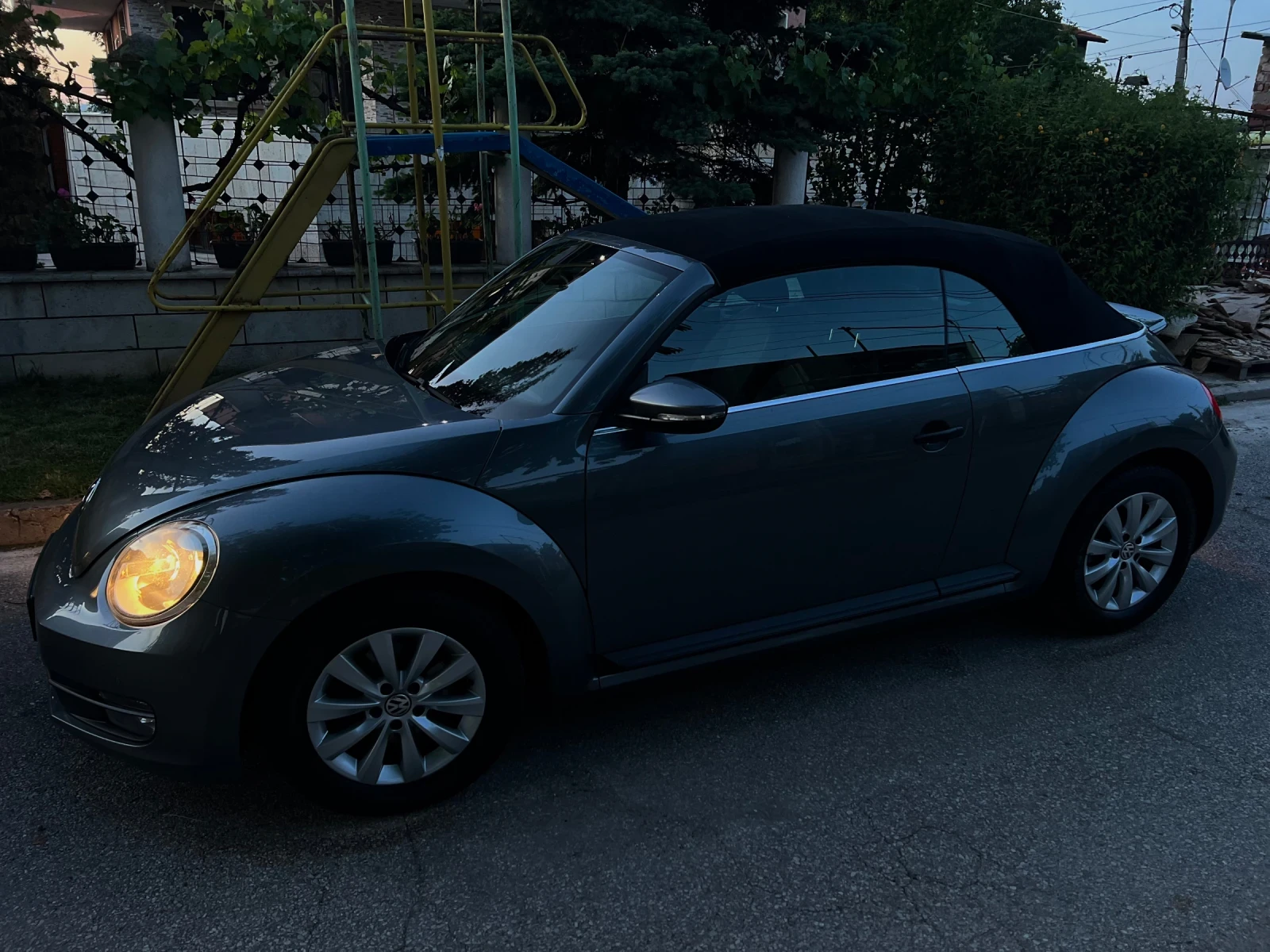 VW Beetle Кабрио - изображение 8