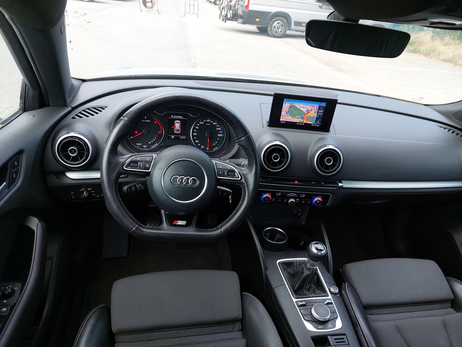 Audi A3 1, 6TDI 110ps S-Line - изображение 6