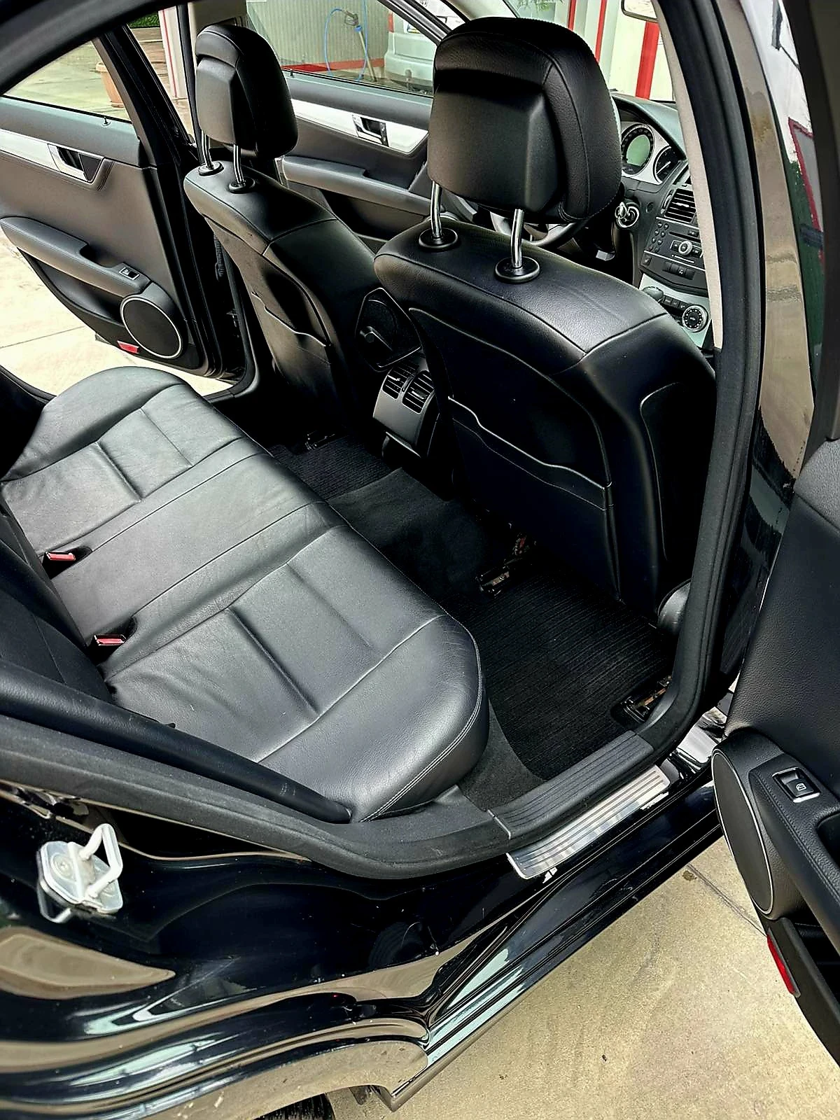 Mercedes-Benz C 220  - изображение 10