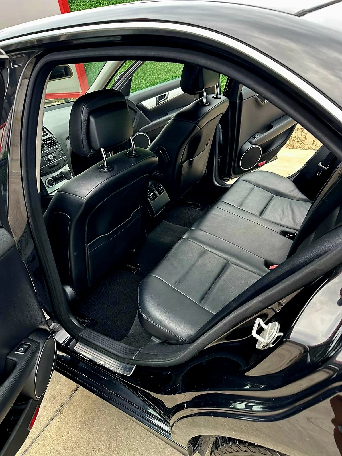 Mercedes-Benz C 220  - изображение 8